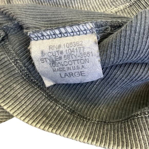 One World Sz L Vtg Y2K Grunge Rose Graphic Print Henley Top 3/4 Grey Distressed - Picture 16 of 16